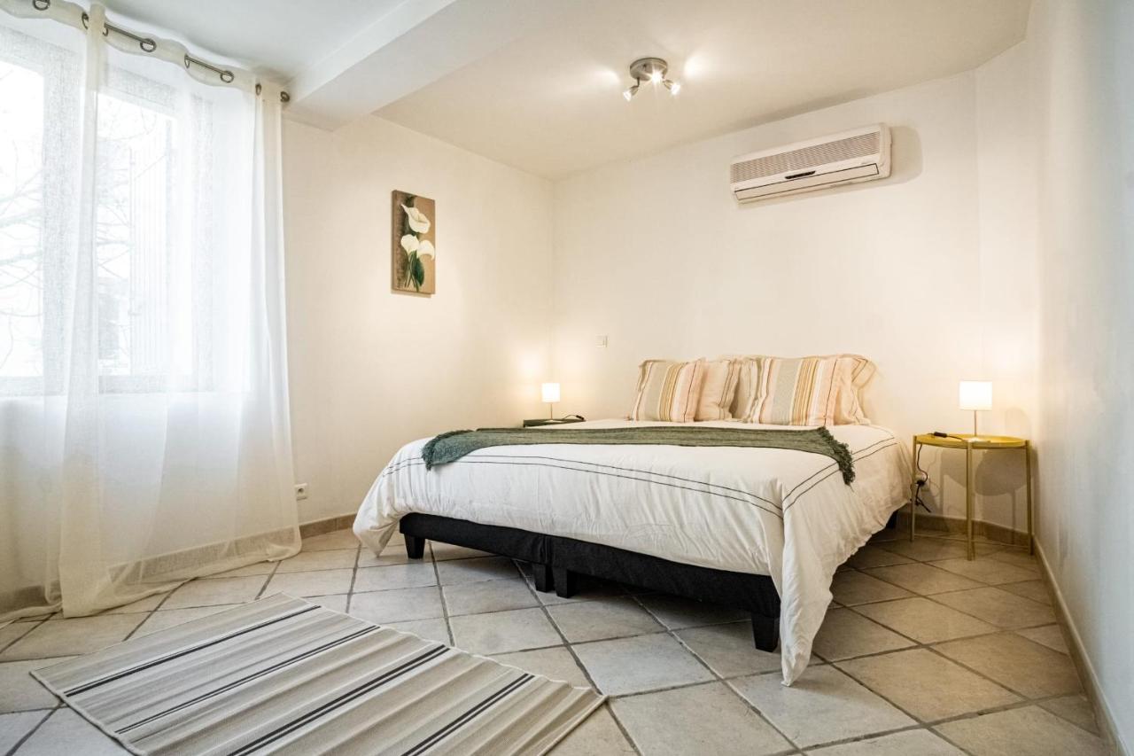 Appartement Au Coeur De L'Isle Sur La Sorgue Exterior foto